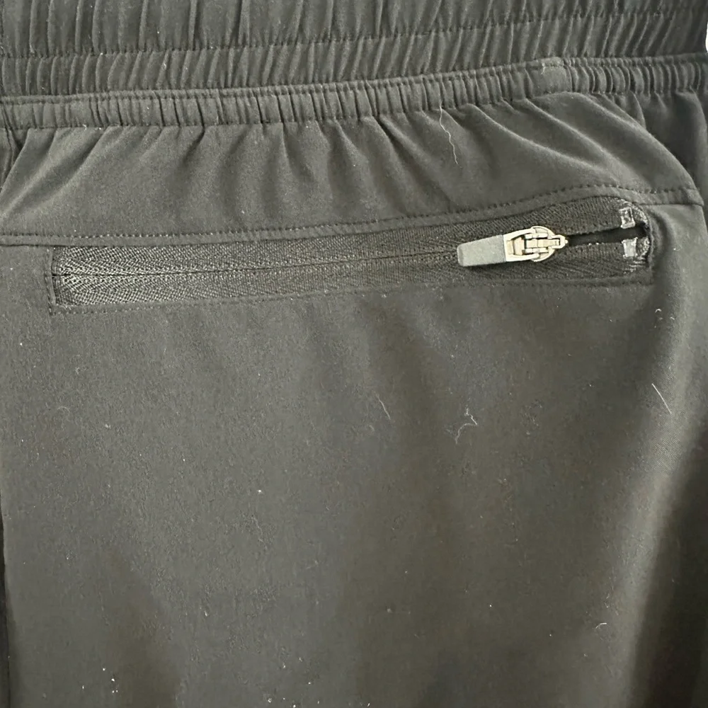 Gilly Hicks Black Athletic Men's Shorts 5” Size XS compression lined